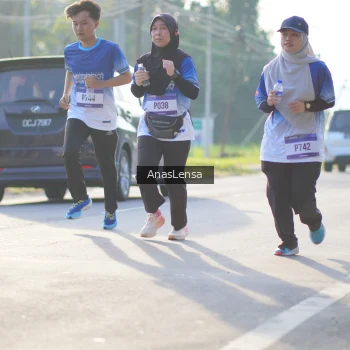 Runner Photo 3474784