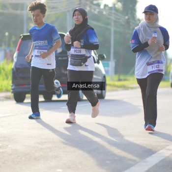 Runner Photo 3474788