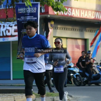 Runner Photo 3474811