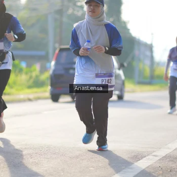 Runner Photo 3474817
