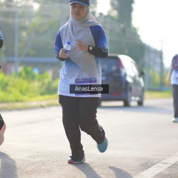 Runner Photo 3474818