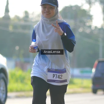 Runner Photo 3474843