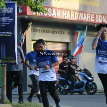 Runner Photo 3474851