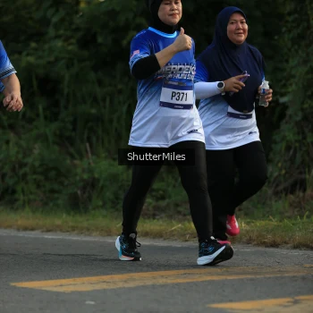 Runner Photo 3474865