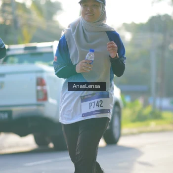 Runner Photo 3474892