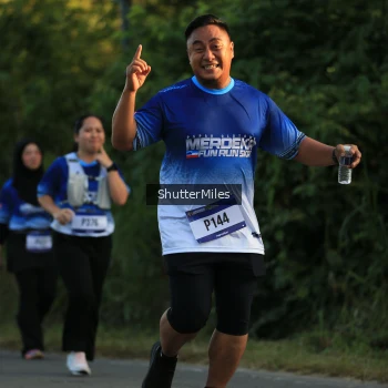 Runner Photo 3474987