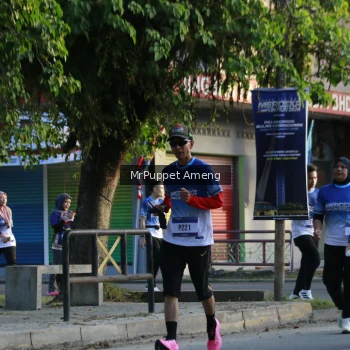 Runner Photo 3475224