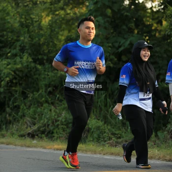Runner Photo 3475446