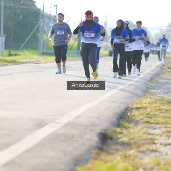 Runner Photo 3475564
