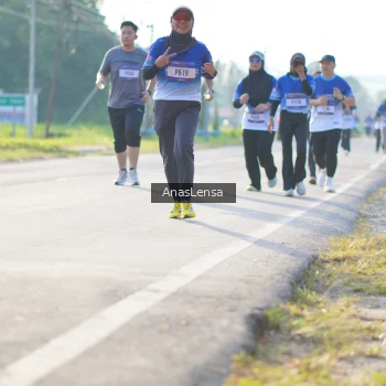 Runner Photo 3475566