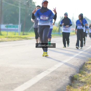 Runner Photo 3475573
