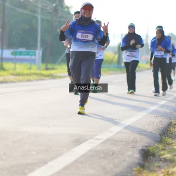 Runner Photo 3475580