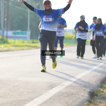 Runner Photo 3475590