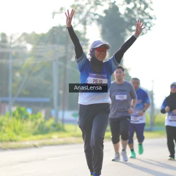 Runner Photo 3475595