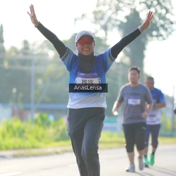 Runner Photo 3475604