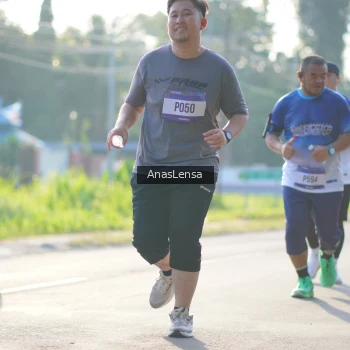 Runner Photo 3475639