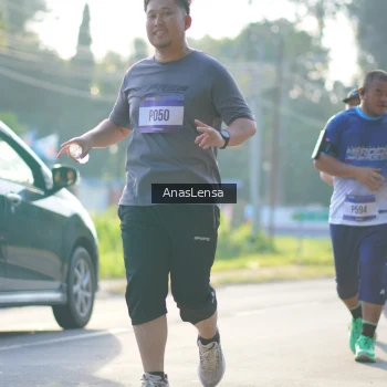 Runner Photo 3475640