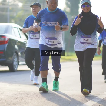 Runner Photo 3475644