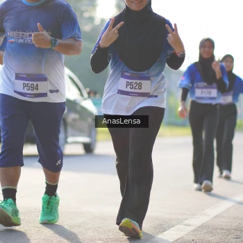 Runner Photo 3475653