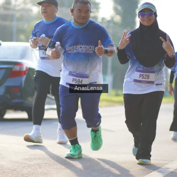 Runner Photo 3475655