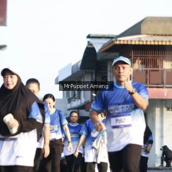 Runner Photo 3475735