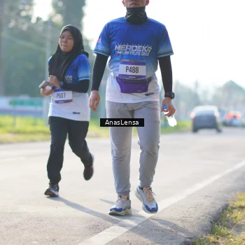 Runner Photo 3475773