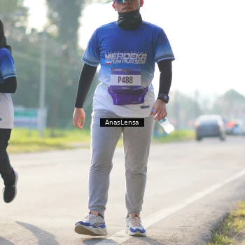 Runner Photo 3475777