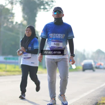 Runner Photo 3475779