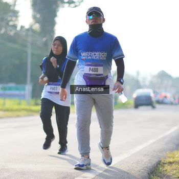 Runner Photo 3475781