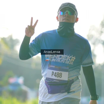 Runner Photo 3475798