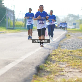 Runner Photo 3475824