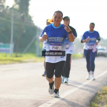 Runner Photo 3475842