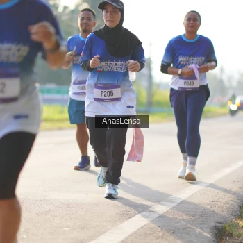 Runner Photo 3475848