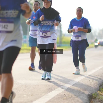 Runner Photo 3475859
