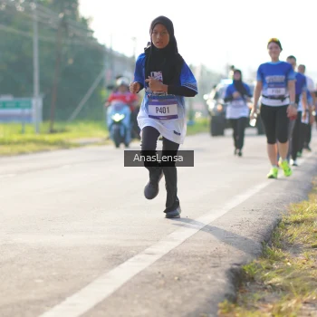 Runner Photo 3475940