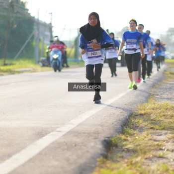 Runner Photo 3475943