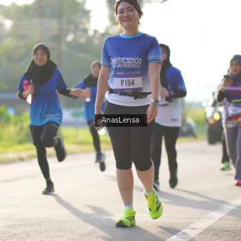 Runner Photo 3476023
