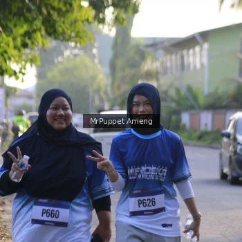 Runner Photo 3476027