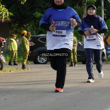 Runner Photo 3476054