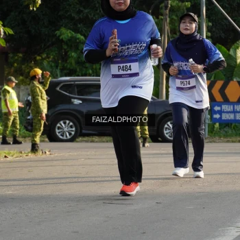 Runner Photo 3476055