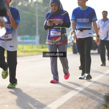 Runner Photo 3476085