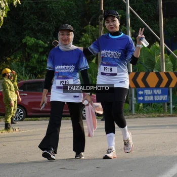 Runner Photo 3476094
