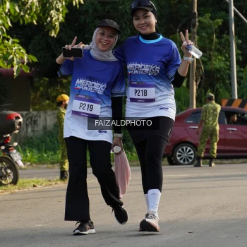 Runner Photo 3476108