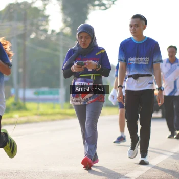 Runner Photo 3476111