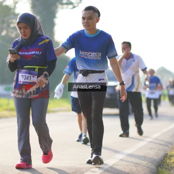 Runner Photo 3476113