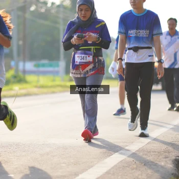 Runner Photo 3476116