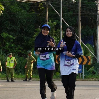 Runner Photo 3476153