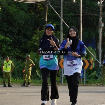 Runner Photo 3476154