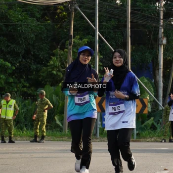 Runner Photo 3476155