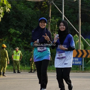 Runner Photo 3476159